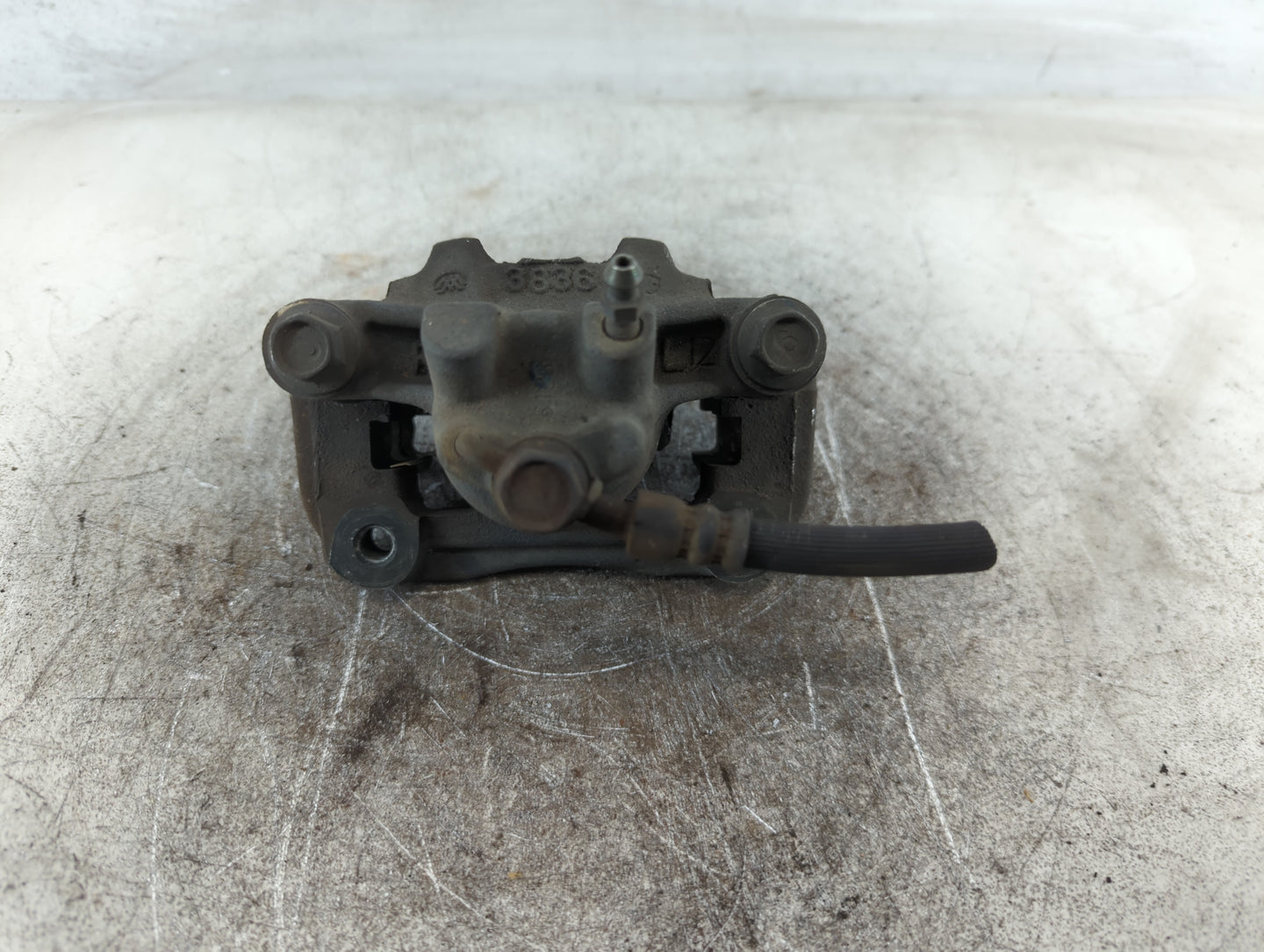 2005-2007 Toyota Avalon Front Driver Left Brake Caliper - Oemusedautoparts1.com