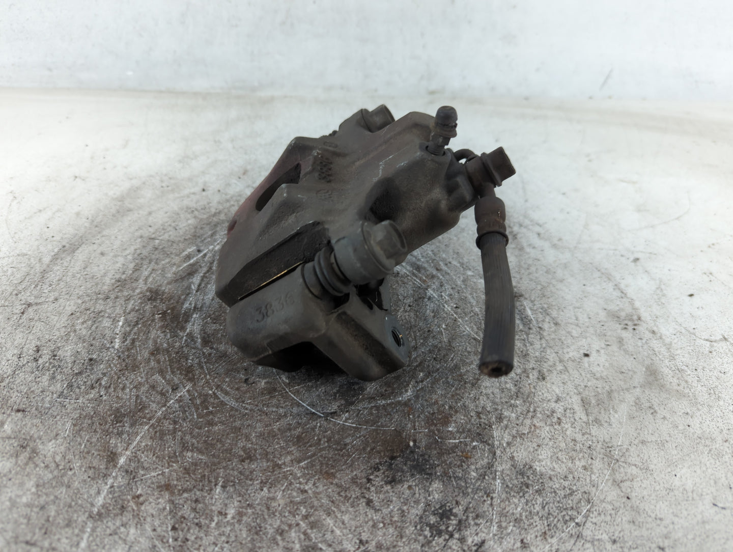 2005-2007 Toyota Avalon Front Passenger Right Brake Caliper - Oemusedautoparts1.com