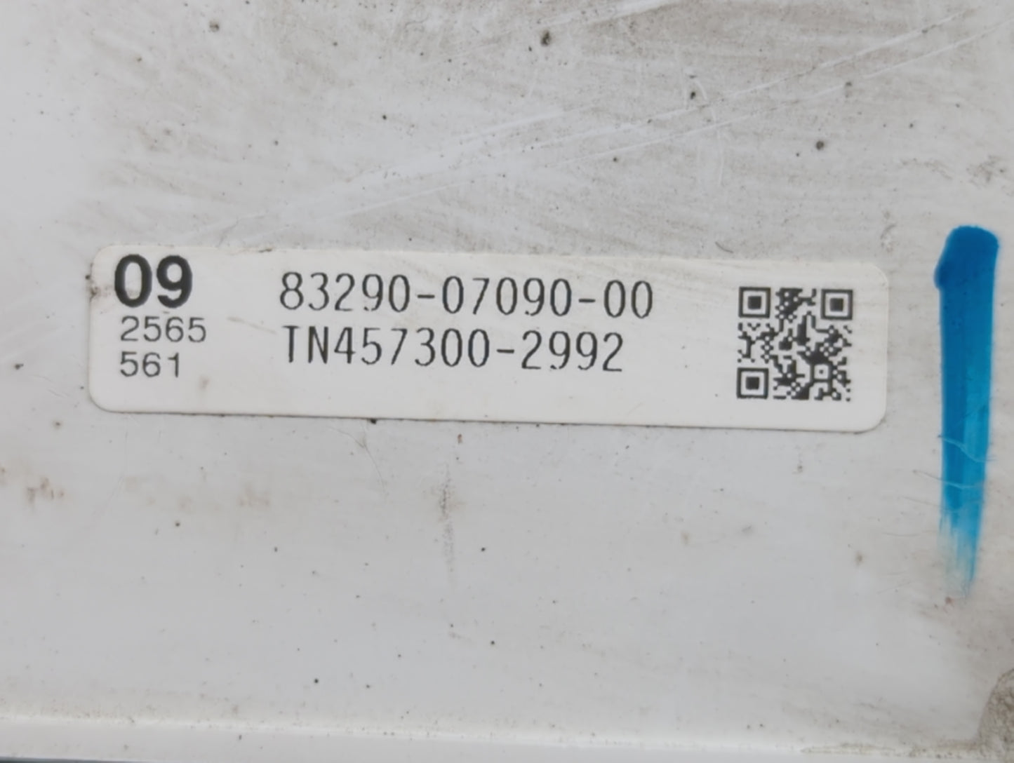 2005-2006 Toyota Avalon Instrument Cluster Speedometer Gauges P/N:TN457300-2992 83290-07090-00 Fits Fits 2005 2006 OEM Used 