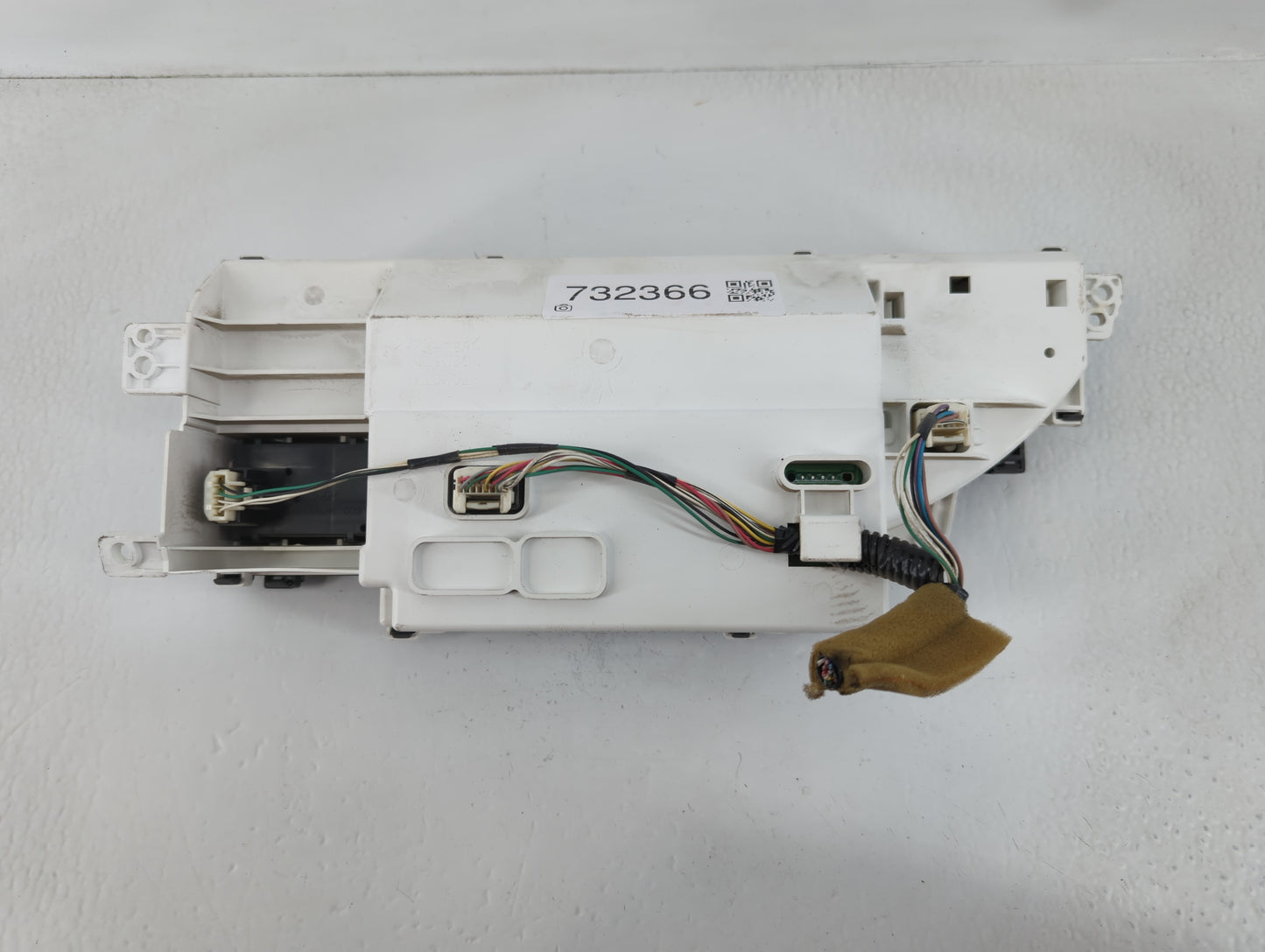 2005-2006 Toyota Avalon Instrument Cluster Speedometer Gauges P/N:TN457300-2992 83290-07090-00 Fits Fits 2005 2006 OEM Used 