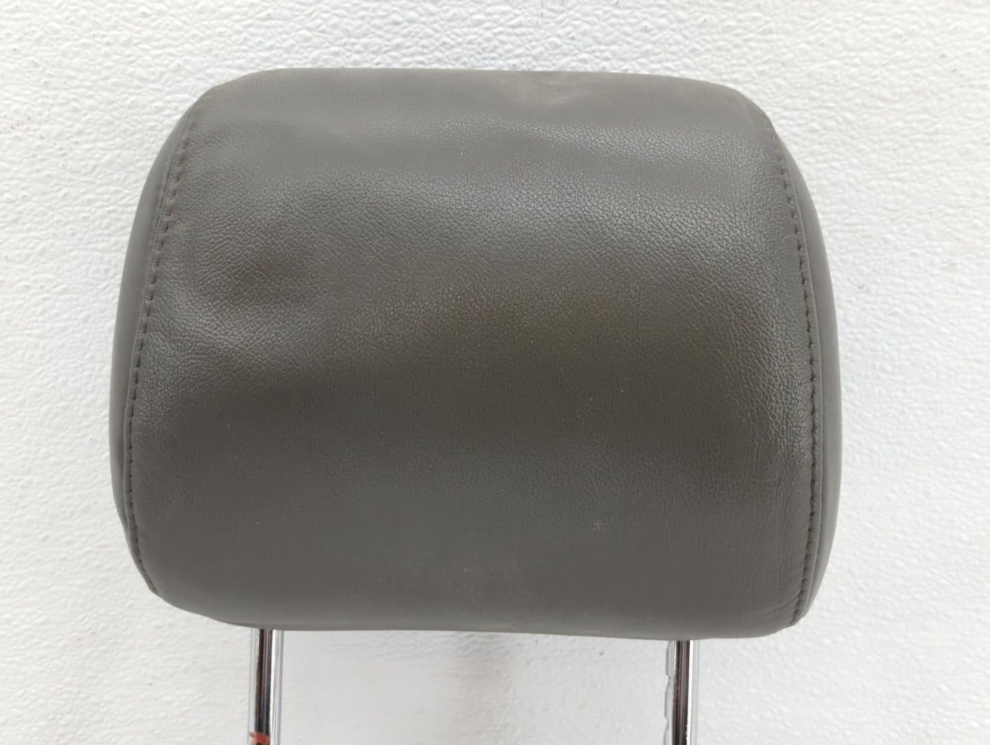 2005-2007 Toyota Avalon Headrest Head Rest Front Driver Passenger Seat Fits Fits 2005 2006 2007 OEM Used Auto Parts - Oemuse