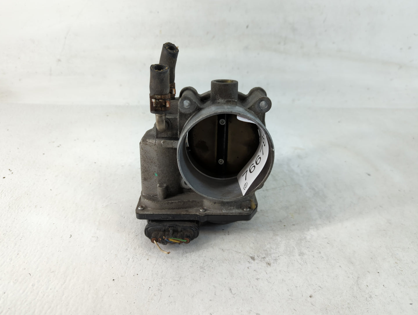 2005-2018 Toyota Avalon Throttle Body P/N:22030-0P050 Fits OEM Used Auto Parts - Oemusedautoparts1.com