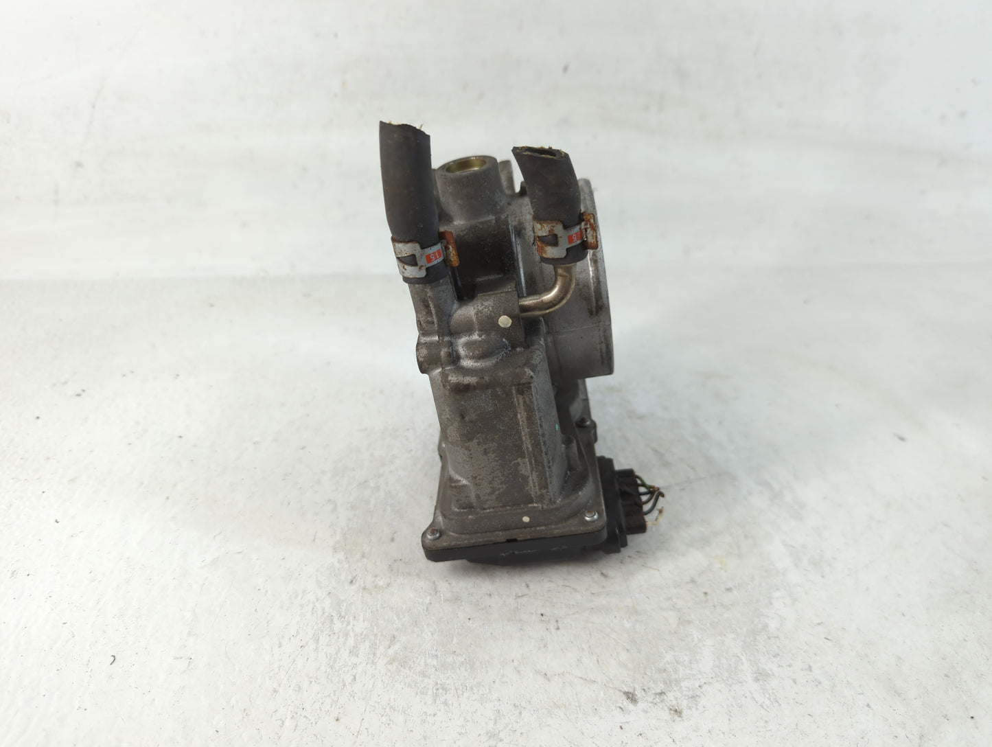 2005-2018 Toyota Avalon Throttle Body P/N:22030-0P050 Fits OEM Used Auto Parts - Oemusedautoparts1.com