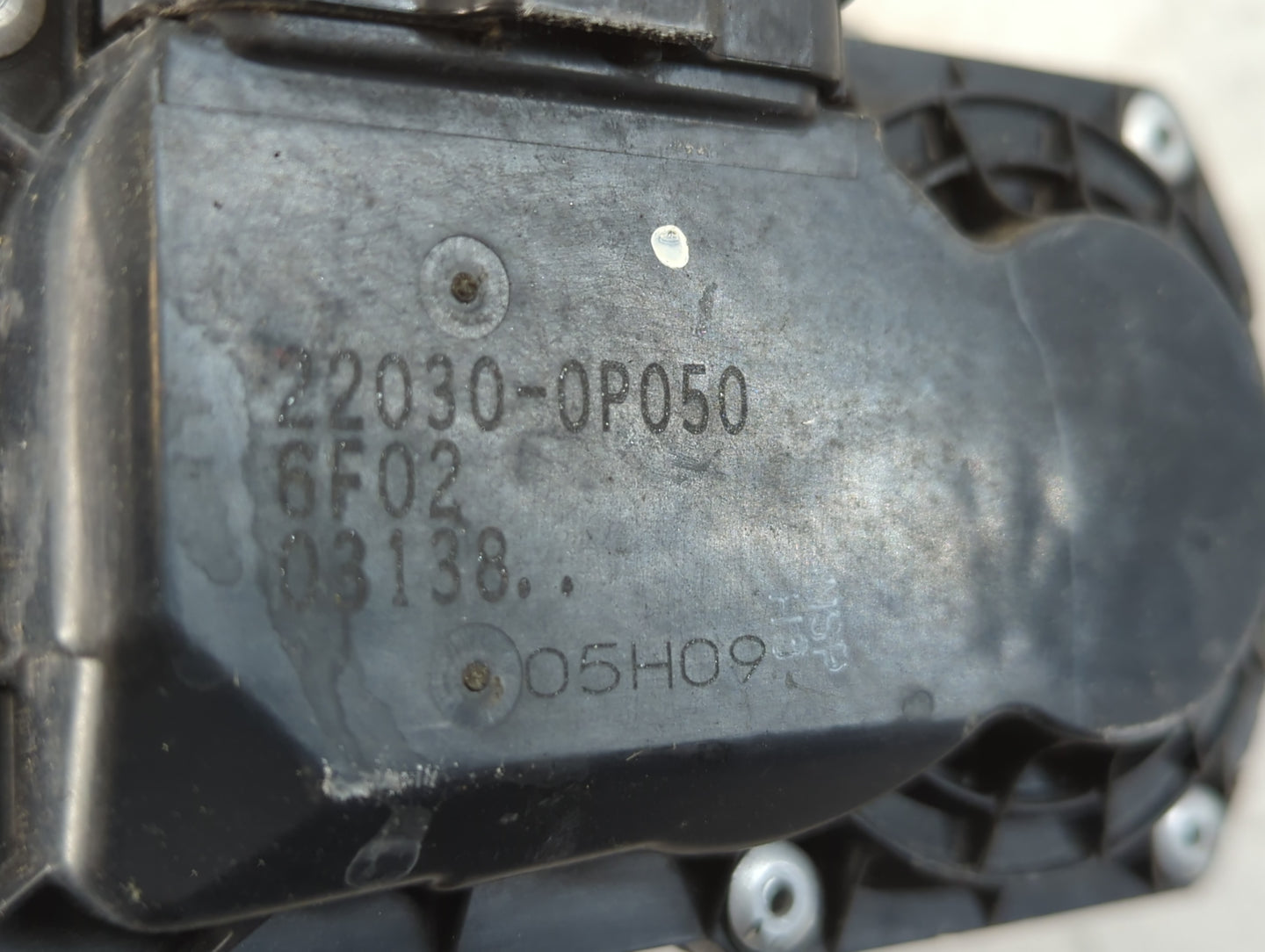 2005-2018 Toyota Avalon Throttle Body P/N:22030-0P050 Fits OEM Used Auto Parts - Oemusedautoparts1.com
