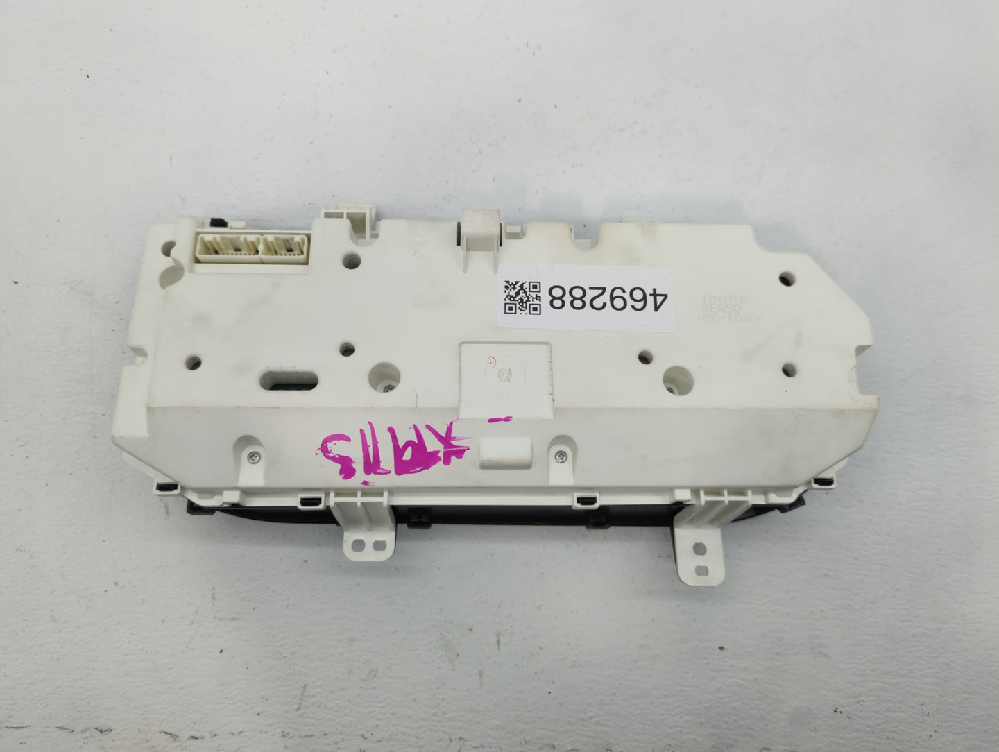 2006 Toyota Avalon Instrument Cluster Speedometer Gauges P/N:83800-07260-00 Fits Fits 2005 OEM Used Auto Parts - Oemusedauto