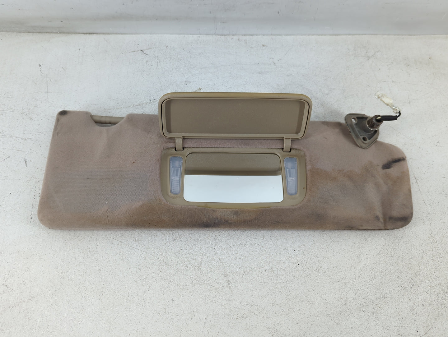 2002-2006 Toyota Camry Sun Visor Shade Replacement Passenger Right Mirror Fits Fits 2002 2003 2004 2005 2006 OEM Used Auto P