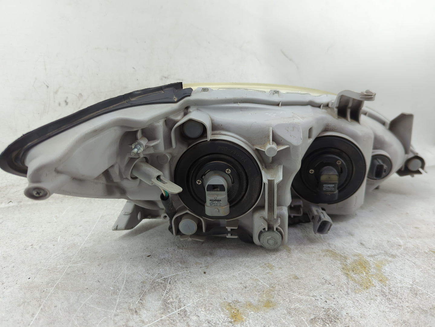 2005-2006 Toyota Camry Driver Left Oem Head Light Headlight Lamp - Oemusedautoparts1.com