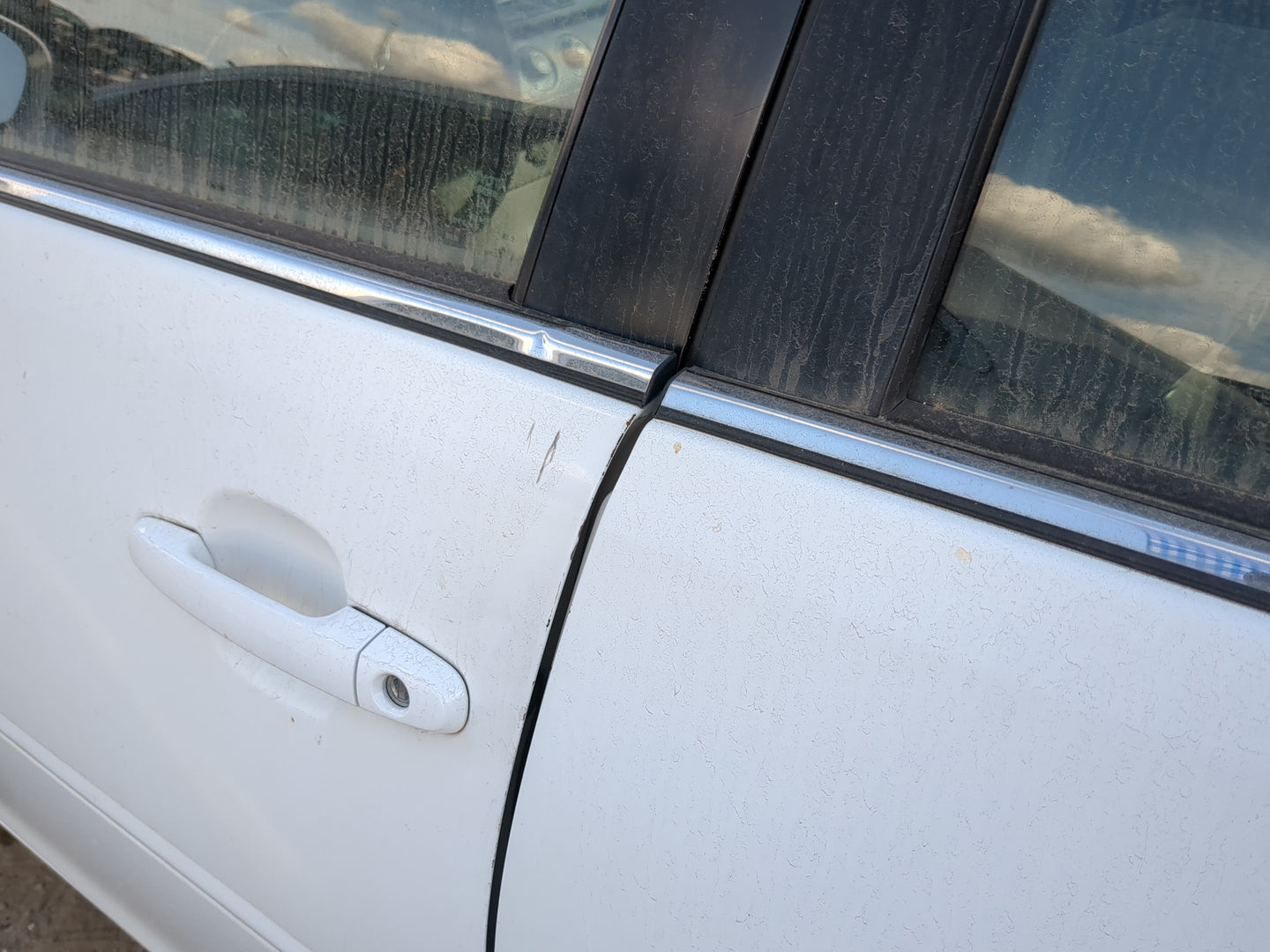 2002-2006 Toyota Camry Driver Front Door Oem 1197079 - Oemusedautoparts1.com