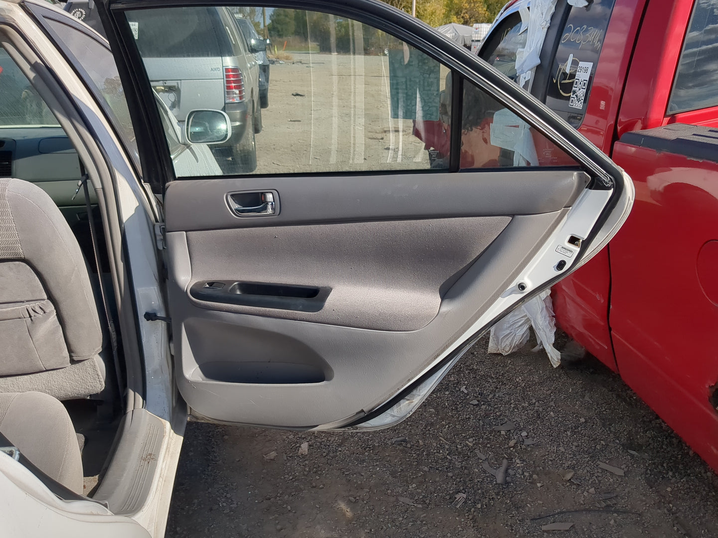 2002-2006 Toyota Camry Passenger Rear Door Oem - Oemusedautoparts1.com
