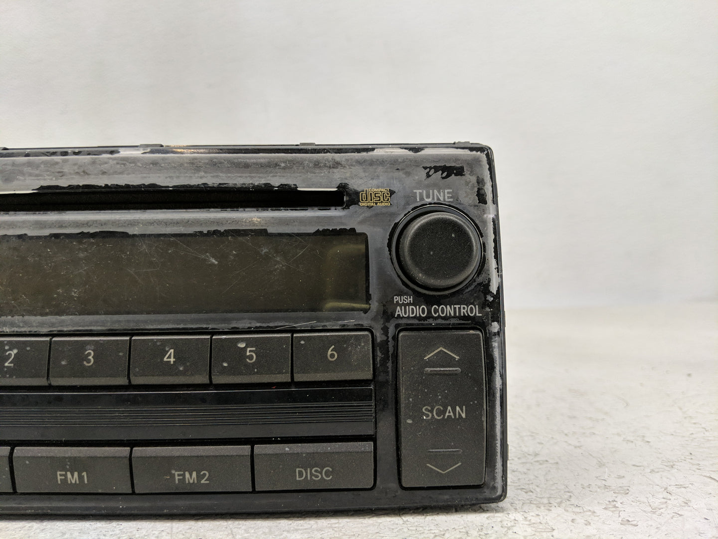 2005-2006 Toyota Camry Radio AM FM Cd Player Receiver Replacement P/N:86120-AA160 Fits Fits 2005 2006 OEM Used Auto Parts - 