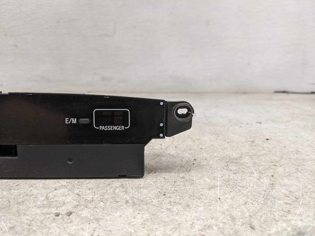 2004-2006 Toyota Camry Information Radio Display Screen 1301404 - Oemusedautoparts1.com