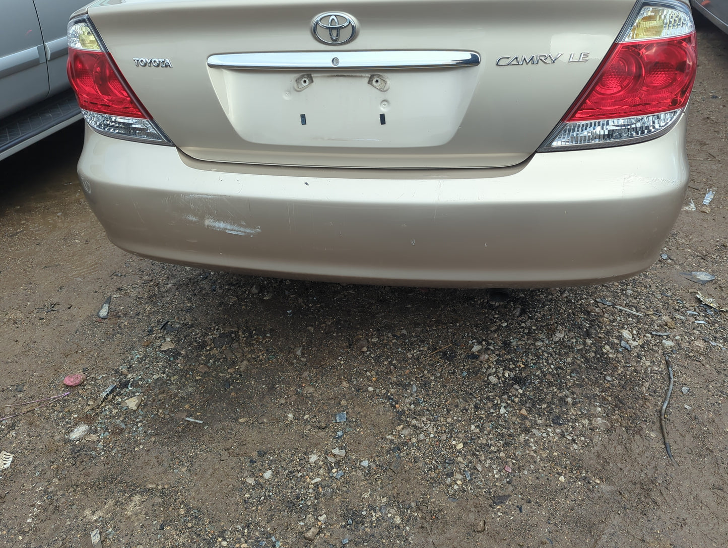 2002-2006 Toyota Camry Rear Bumper Assembly Oem - Oemusedautoparts1.com