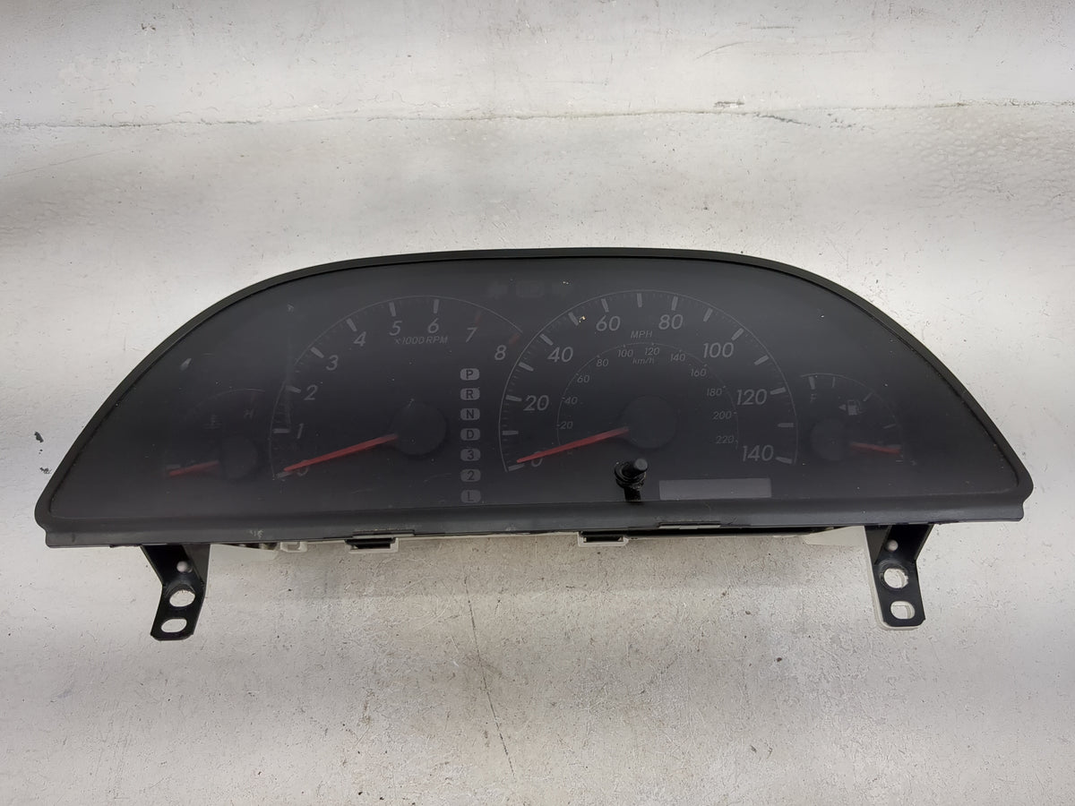 2005-2006 Toyota Camry Instrument Cluster Speedometer Gauges P/N:83800-06C10-00 Miles:229K Fits Fits 2005 2006 OEM Used Auto