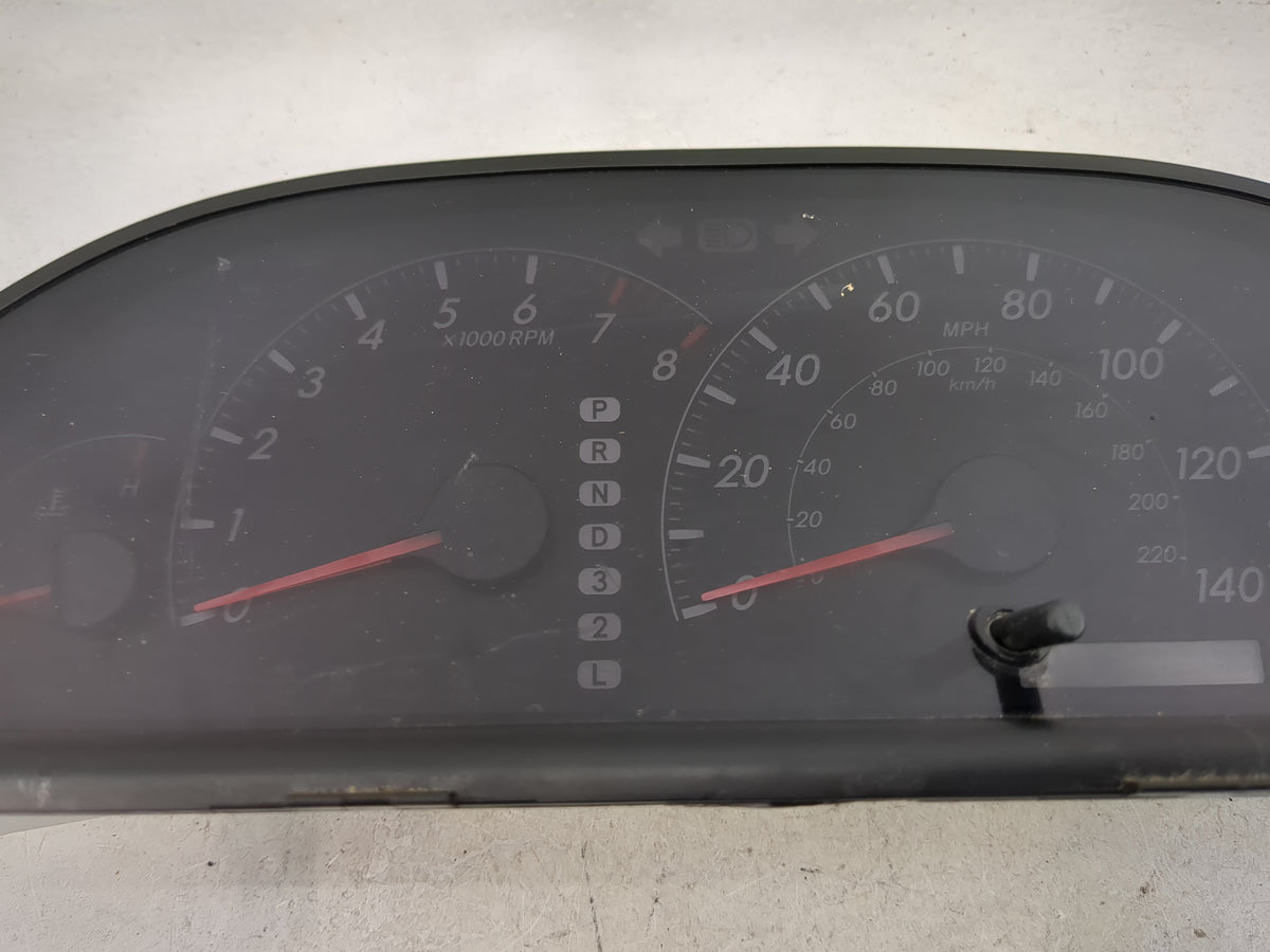 2005-2006 Toyota Camry Instrument Cluster Speedometer Gauges P/N:83800-06C10-00 Miles:229K Fits Fits 2005 2006 OEM Used Auto
