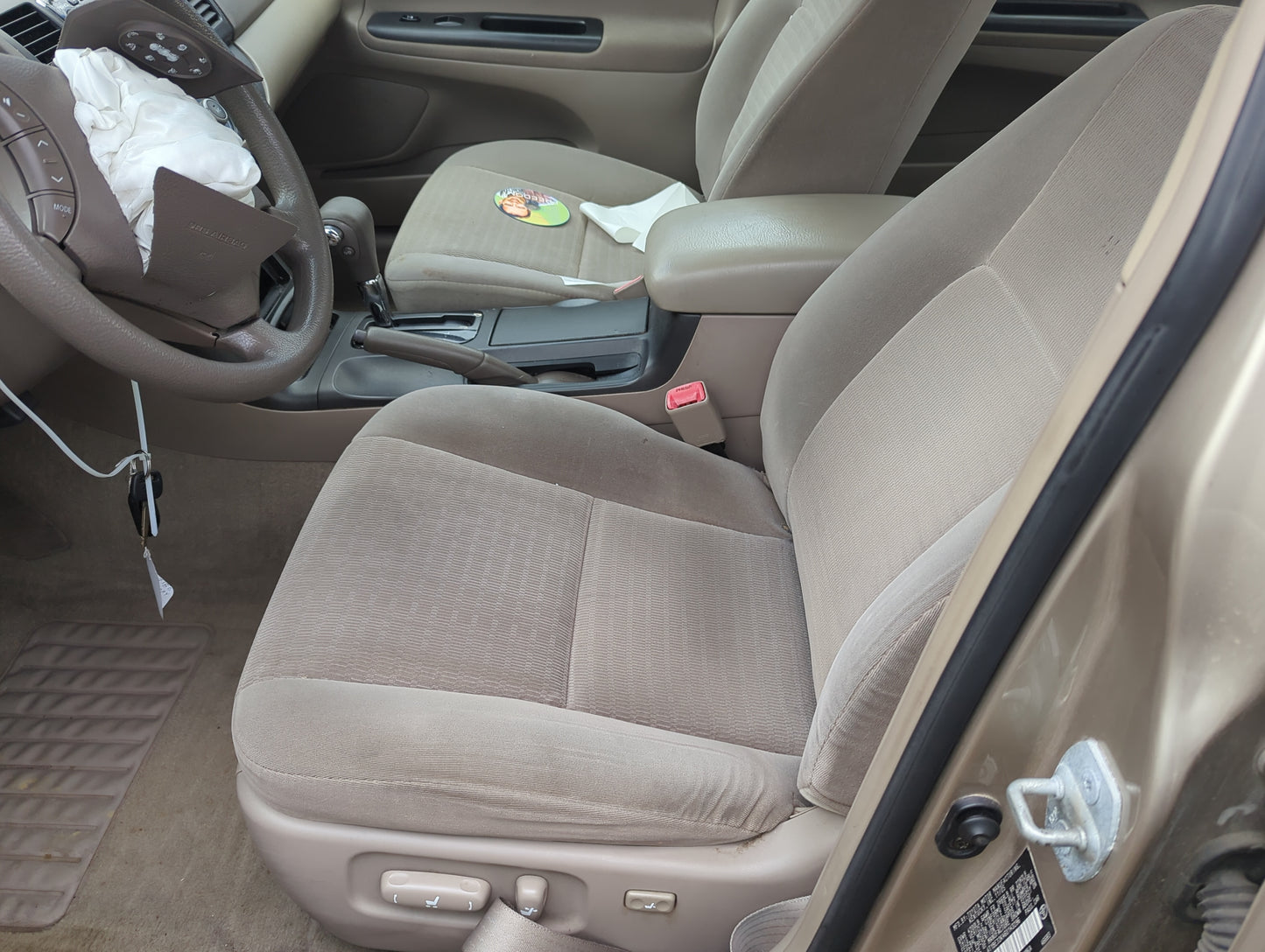 2004-2006 Toyota Camry Driver Front Seat Oem 1301497 - Oemusedautoparts1.com
