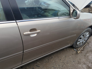 2002-2006 Toyota Camry Passenger Front Door Oem - Oemusedautoparts1.com