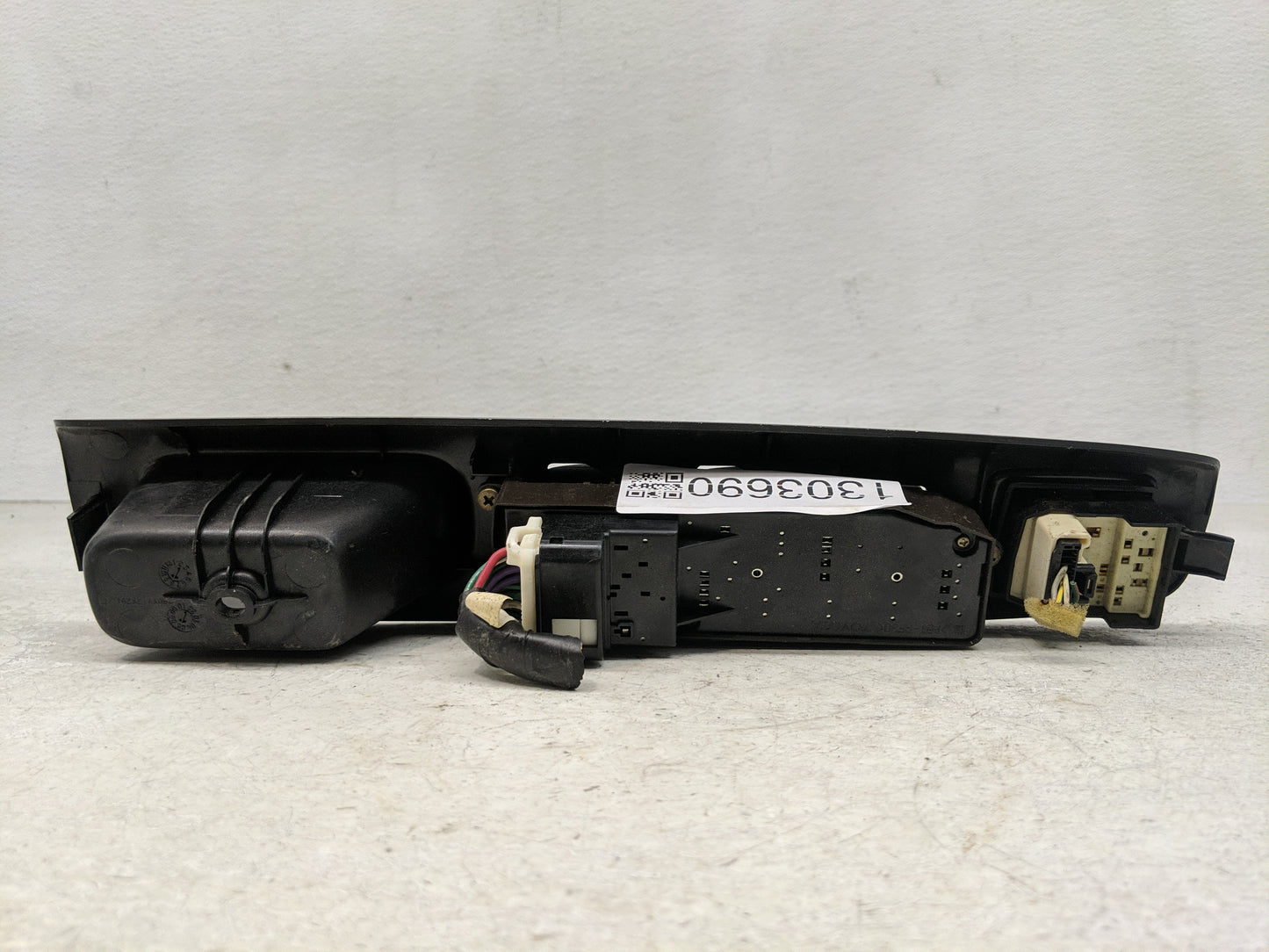 2002-2006 Toyota Camry Master Power Window Switch Replacement Driver Side Left P/N:84820-AA070 Fits Fits 2002 2003 2004 2005