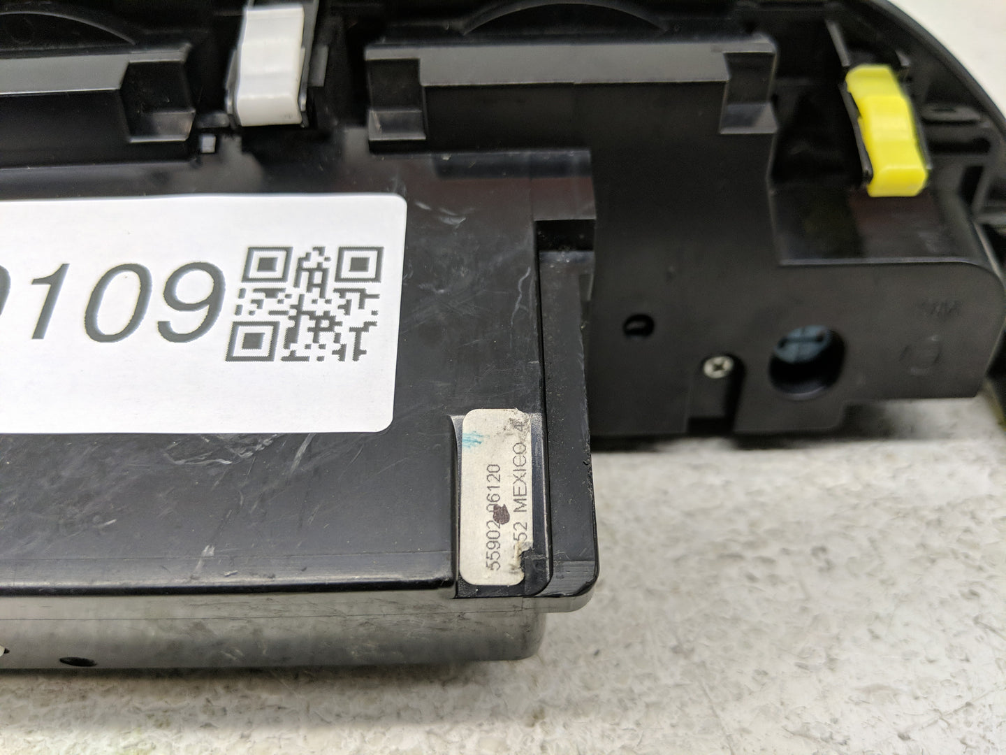 2002-2006 Toyota Camry Climate Control Module Temperature AC/Heater Replacement P/N:655-51235A Fits Fits 2002 2003 2004 2005