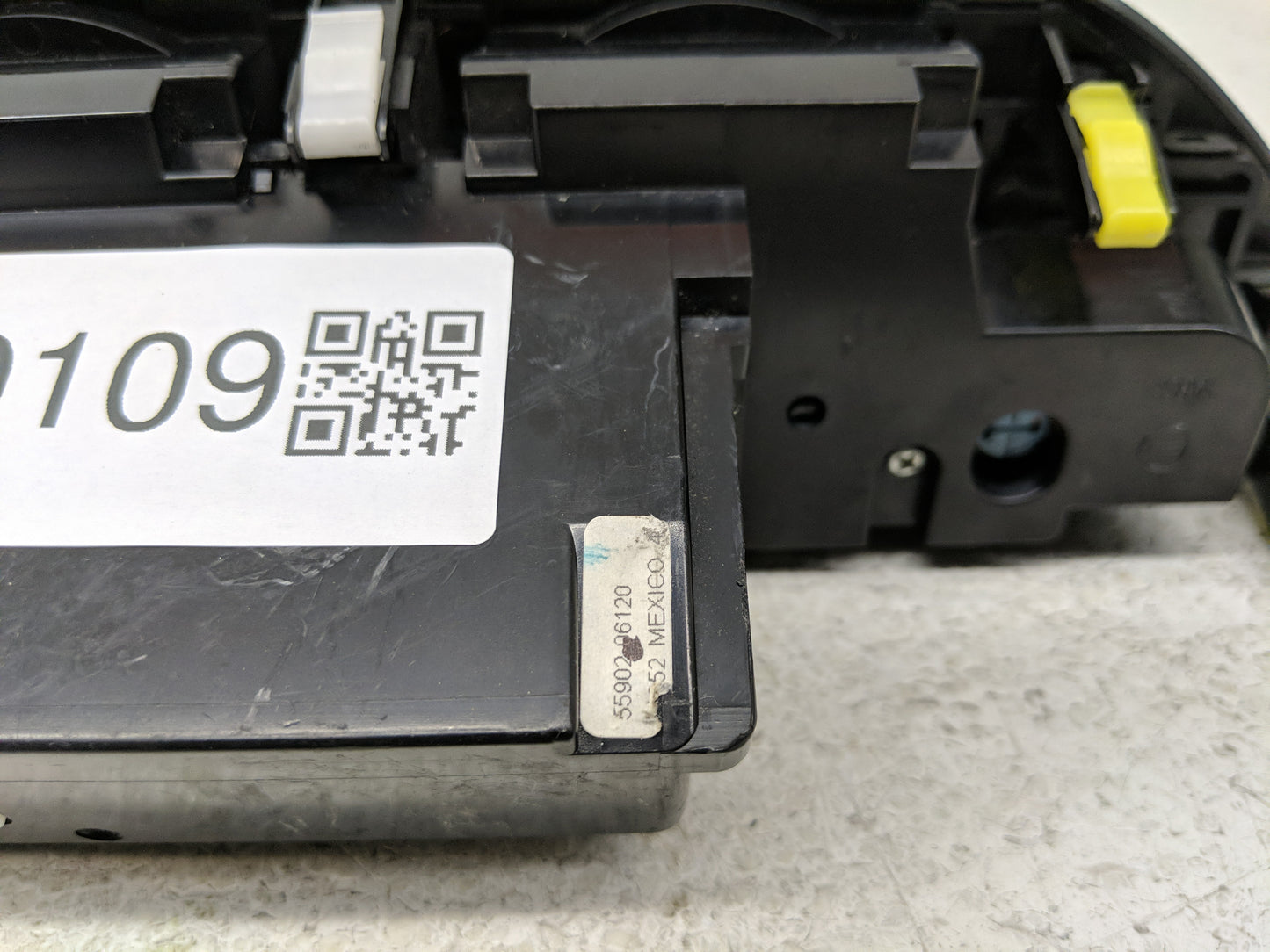 2002-2006 Toyota Camry Climate Control Module Temperature AC/Heater Replacement P/N:655-51235A Fits Fits 2002 2003 2004 2005