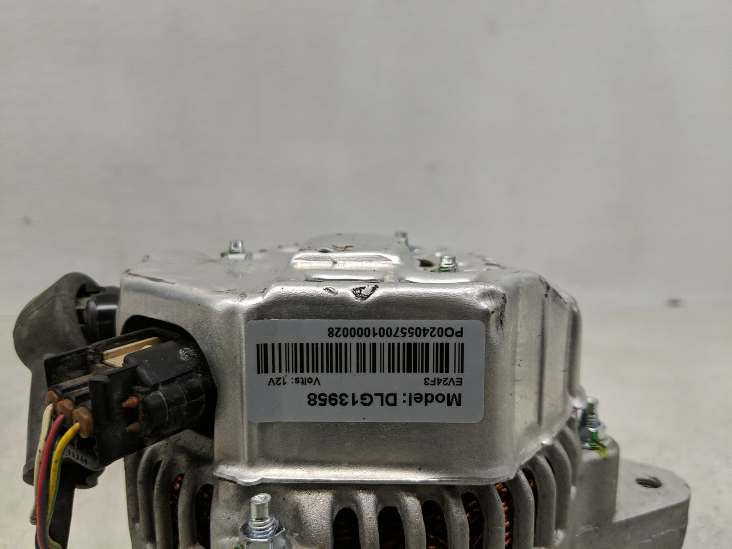 2004-2006 Toyota Camry Alternator Replacement Generator Charging Assembly Engine OEM Fits Fits 2004 2005 2006 2007 2008 2009