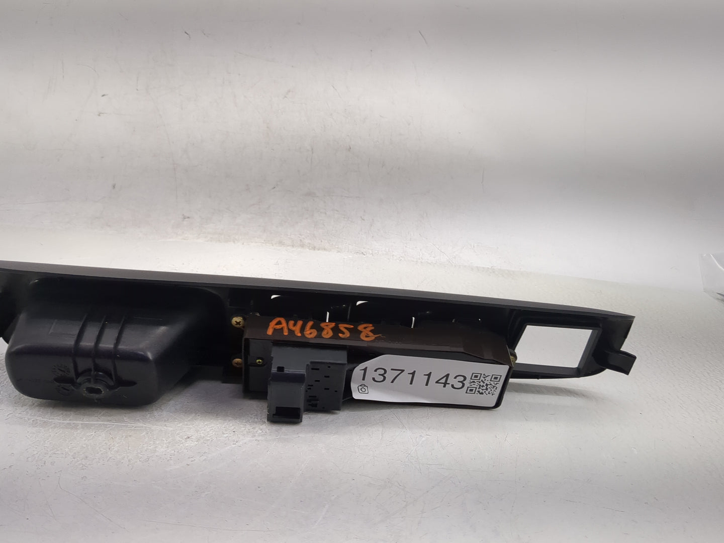 2002-2006 Toyota Camry Master Power Window Switch Replacement Driver Side Left P/N:74232-AA050 Fits OEM Used Auto Parts - Oe