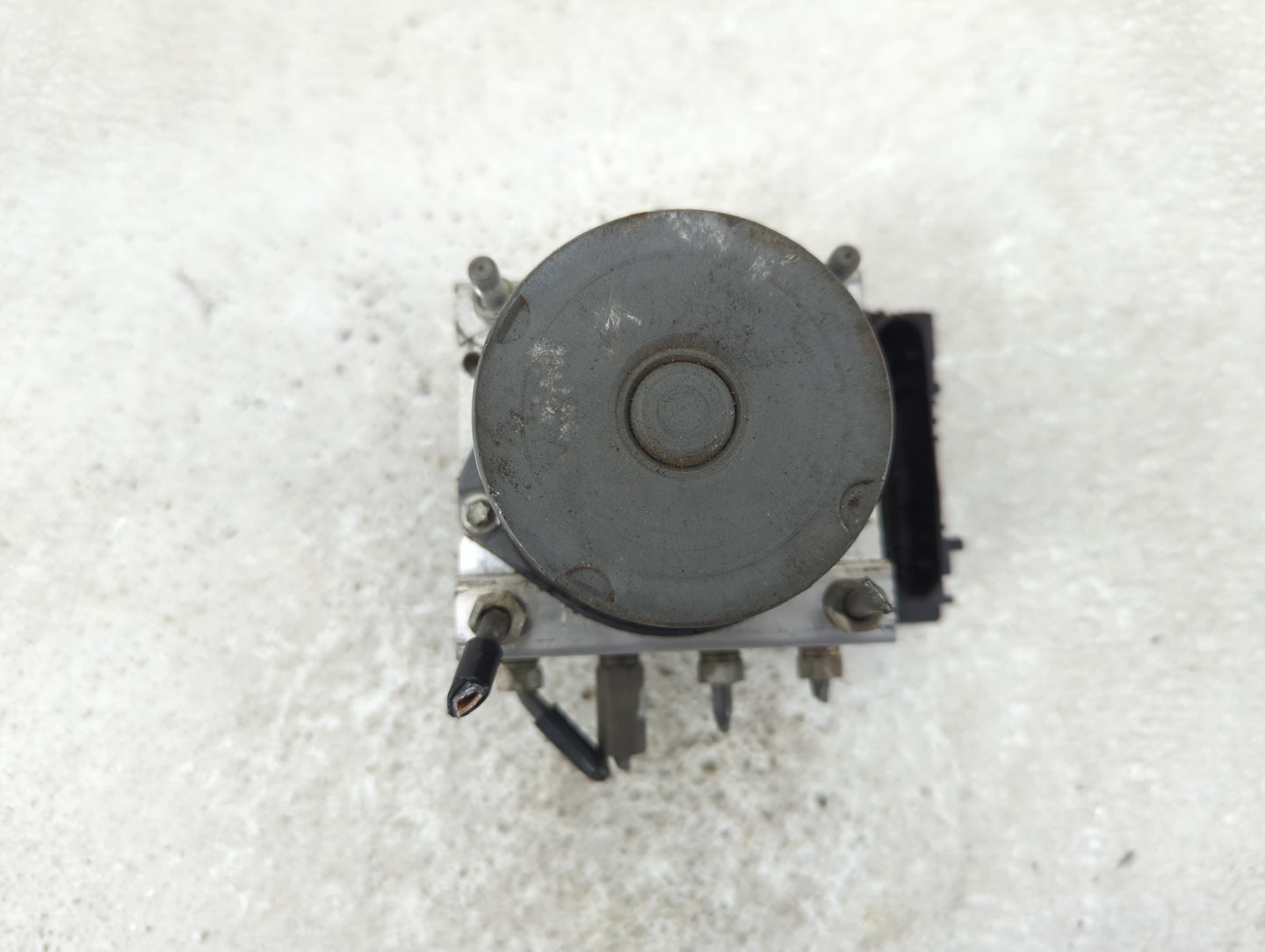 2004-2006 Toyota Camry ABS Pump Control Module Replacement P/N:44510-06080 Fits Fits 2004 2005 2006 2007 2008 OEM Used Auto 