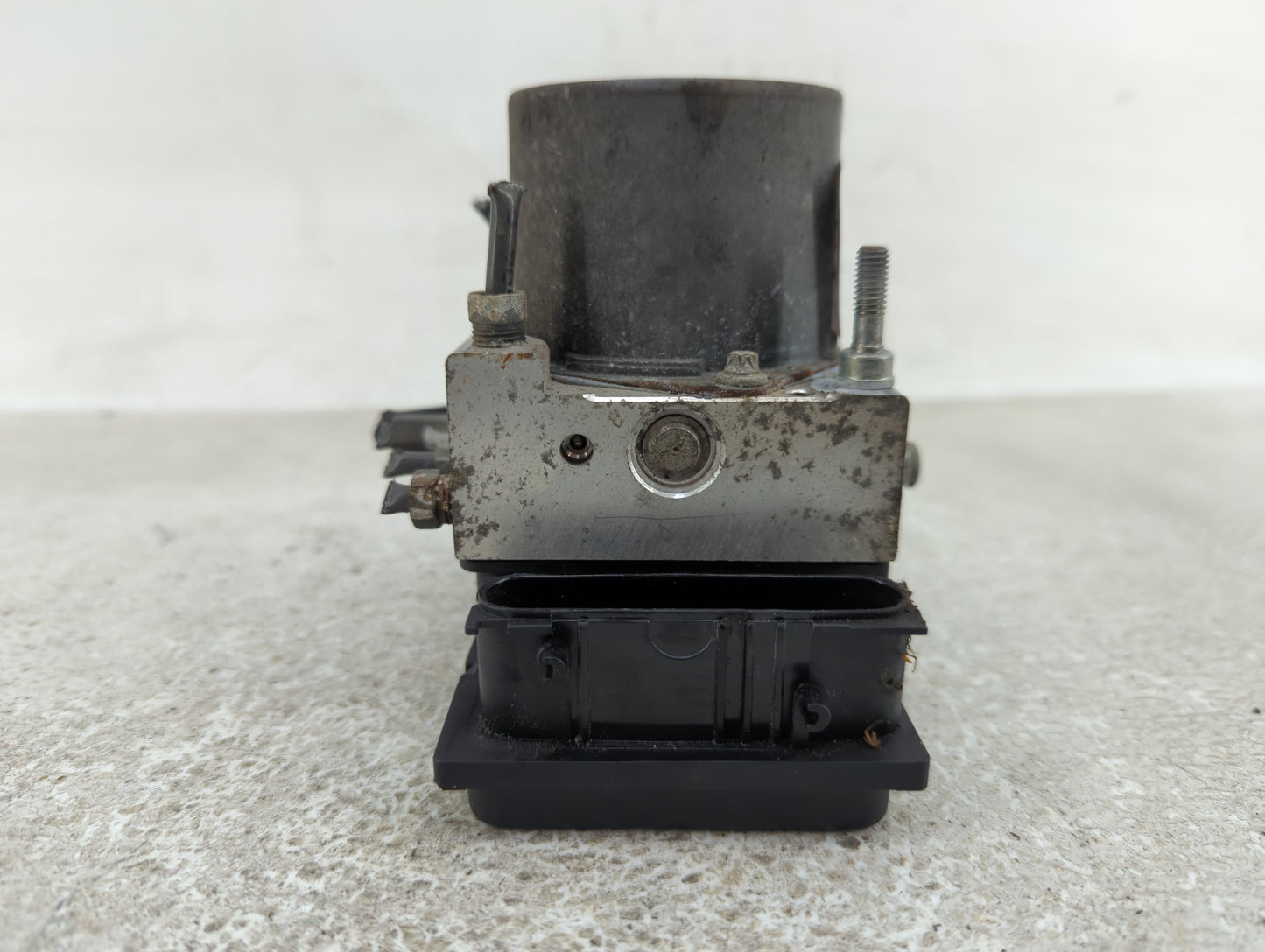 2004-2006 Toyota Camry ABS Pump Control Module Replacement P/N:44510-06080 Fits Fits 2004 2005 2006 2007 2008 OEM Used Auto 