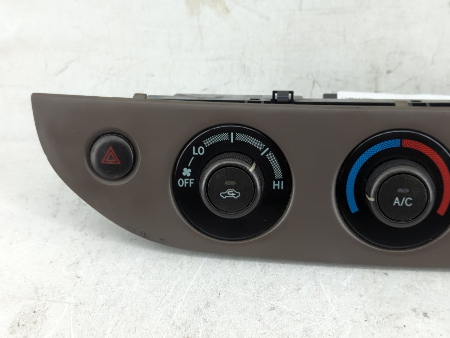 2002-2006 Toyota Camry Climate Control Module Temperature AC/Heater Replacement P/N:55902-06040-E1 Fits OEM Used Auto Parts 