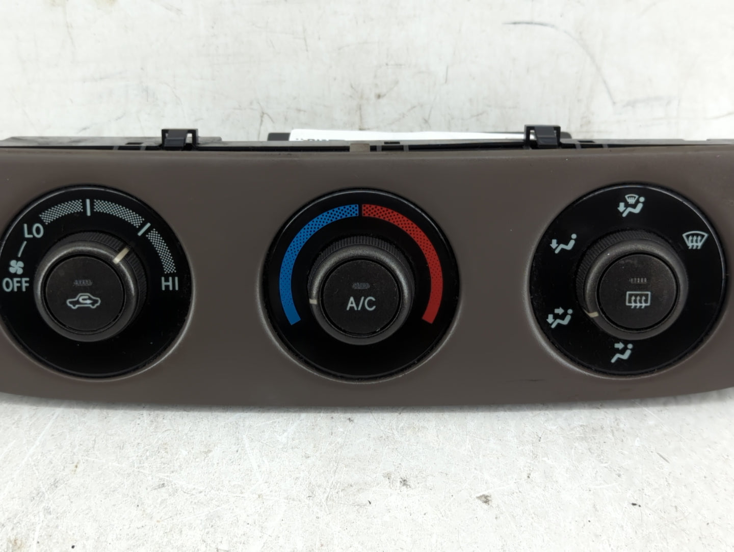 2002-2006 Toyota Camry Climate Control Module Temperature AC/Heater Replacement P/N:55902-06040-E1 Fits OEM Used Auto Parts 