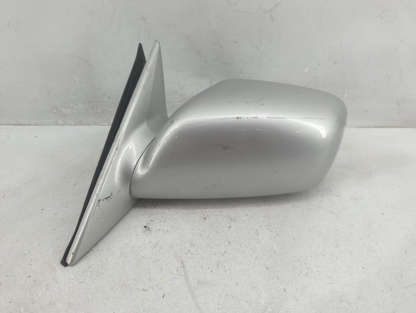 2002-2006 Toyota Camry Driver Side View Mirror - Left Door Mirror OEM Used - Oemusedautoparts1.com