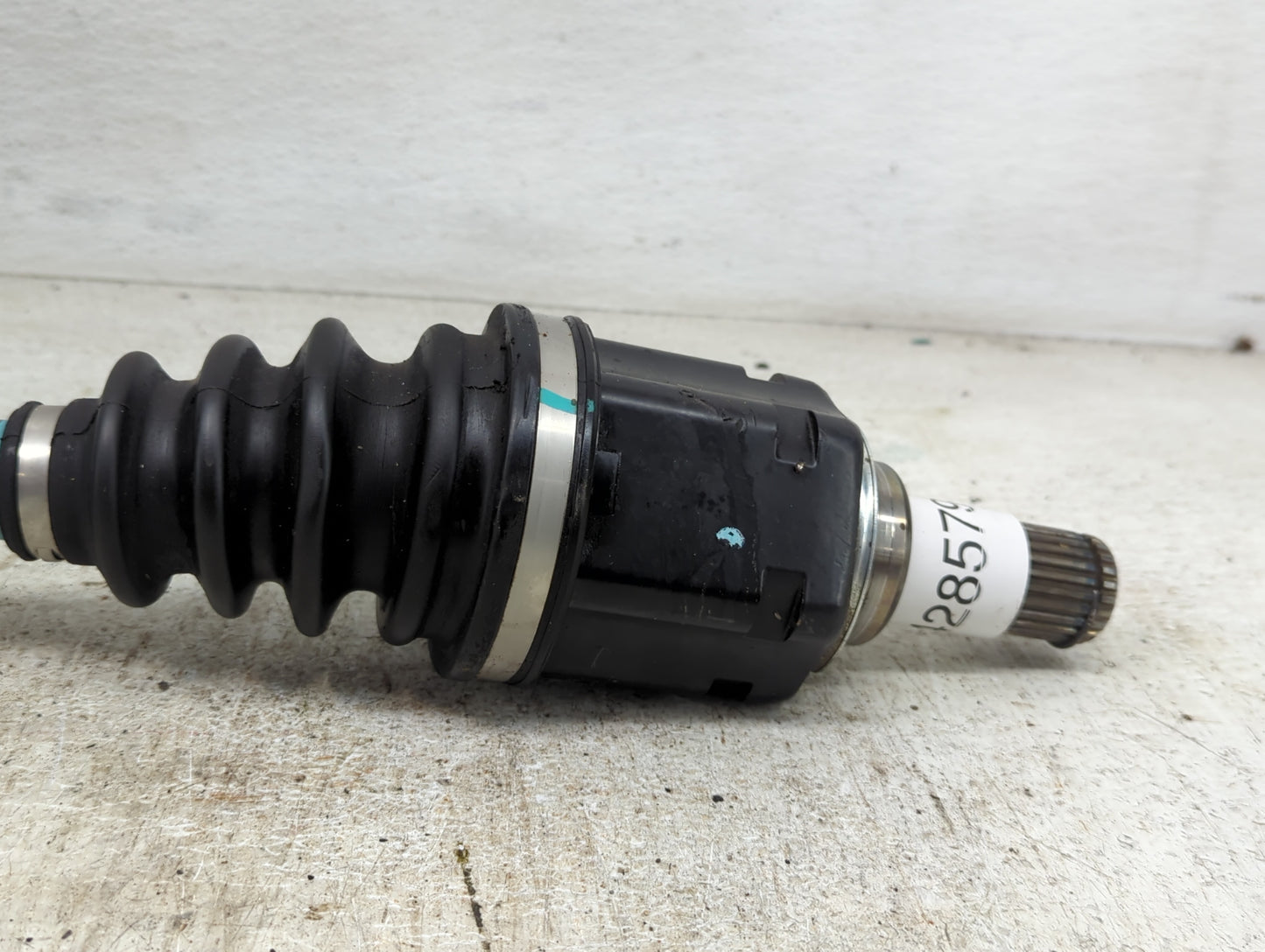 2002-2006 Toyota Camry Axle Shaft Front Driver Cv C/v - Oemusedautoparts1.com