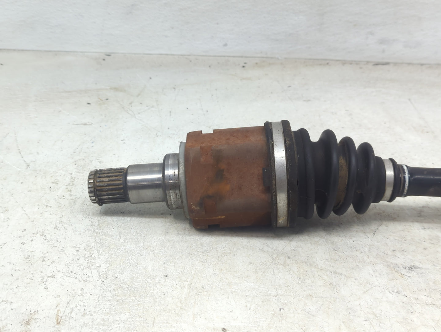 2002-2006 Toyota Camry Axle Shaft Front Driver Cv C/v - Oemusedautoparts1.com