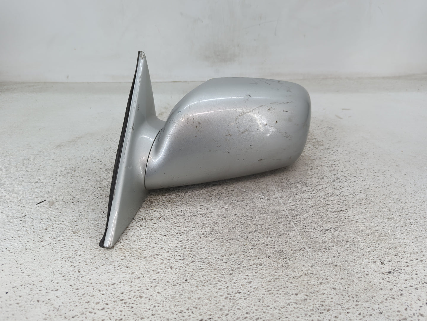2002-2006 Toyota Camry Driver Side View Mirror - Left Door Mirror OEM Used - Oemusedautoparts1.com