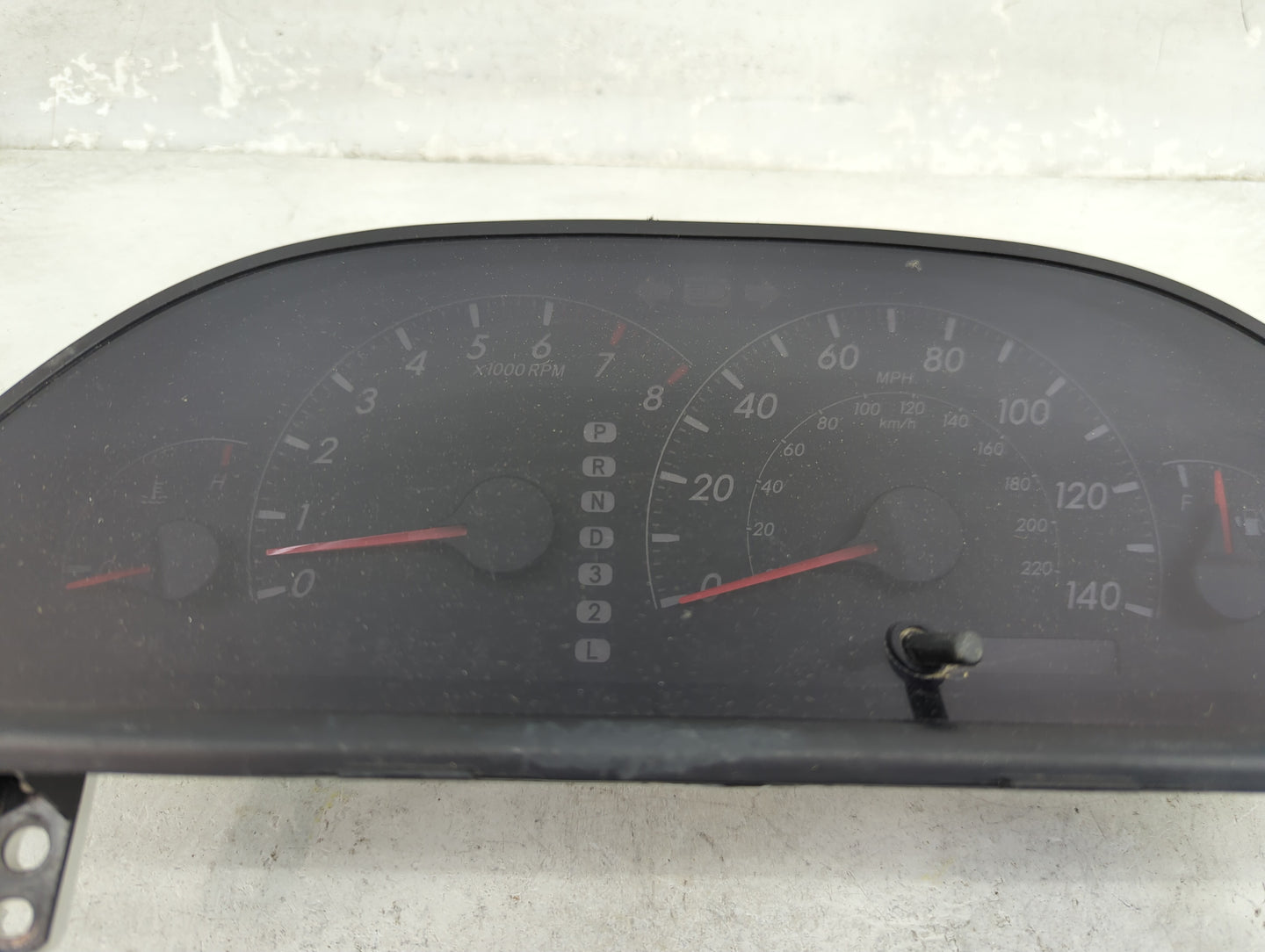 2005-2006 Toyota Camry Instrument Cluster Speedometer Gauges P/N:83800-06C10-00 Fits Fits 2005 2006 OEM Used Auto Parts - Oe