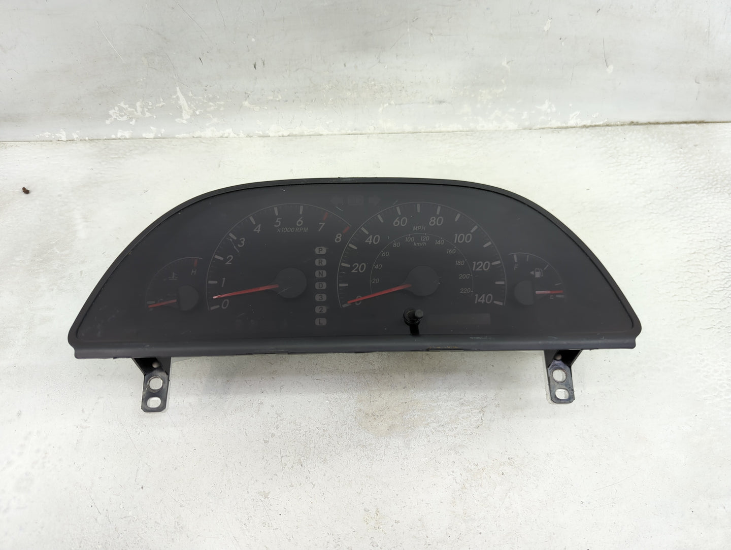 2005-2006 Toyota Camry Instrument Cluster Speedometer Gauges P/N:83800-06C10-00 Miles: Fits Fits 2005 2006 OEM Used Auto Par