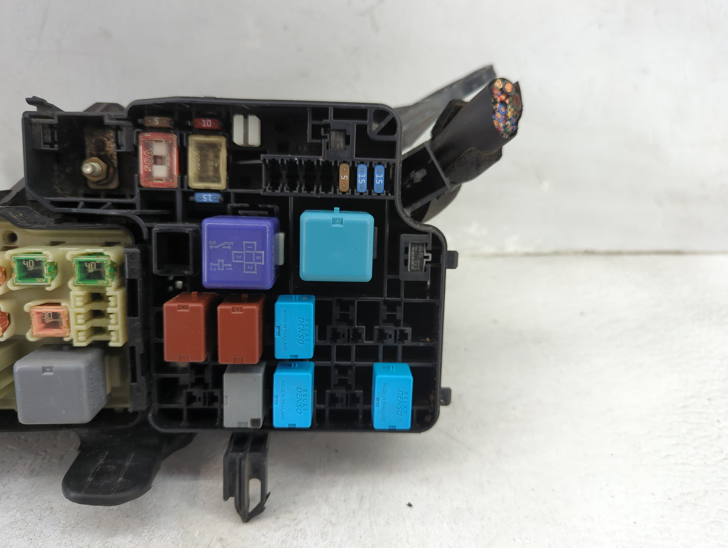 2004-2006 Toyota Camry Fusebox Fuse Box Panel Relay Module Fits Fits 2004 2005 2006 OEM Used Auto Parts - Oemusedautoparts1.