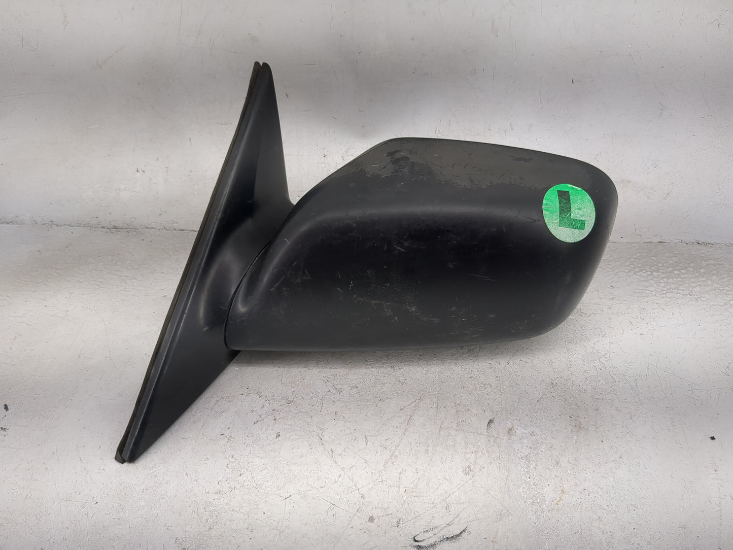 2002-2006 Toyota Camry Driver Side View Mirror - Left Door Mirror OEM Used - Oemusedautoparts1.com