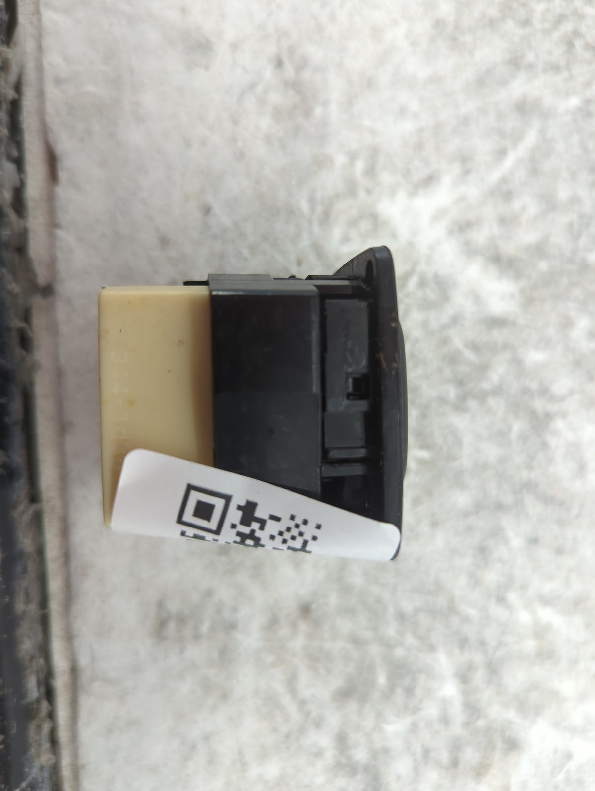 2002-2006 Toyota Camry Master Power Window Switch Replacement Driver Side Left P/N:183574 Fits OEM Used Auto Parts - Oemused