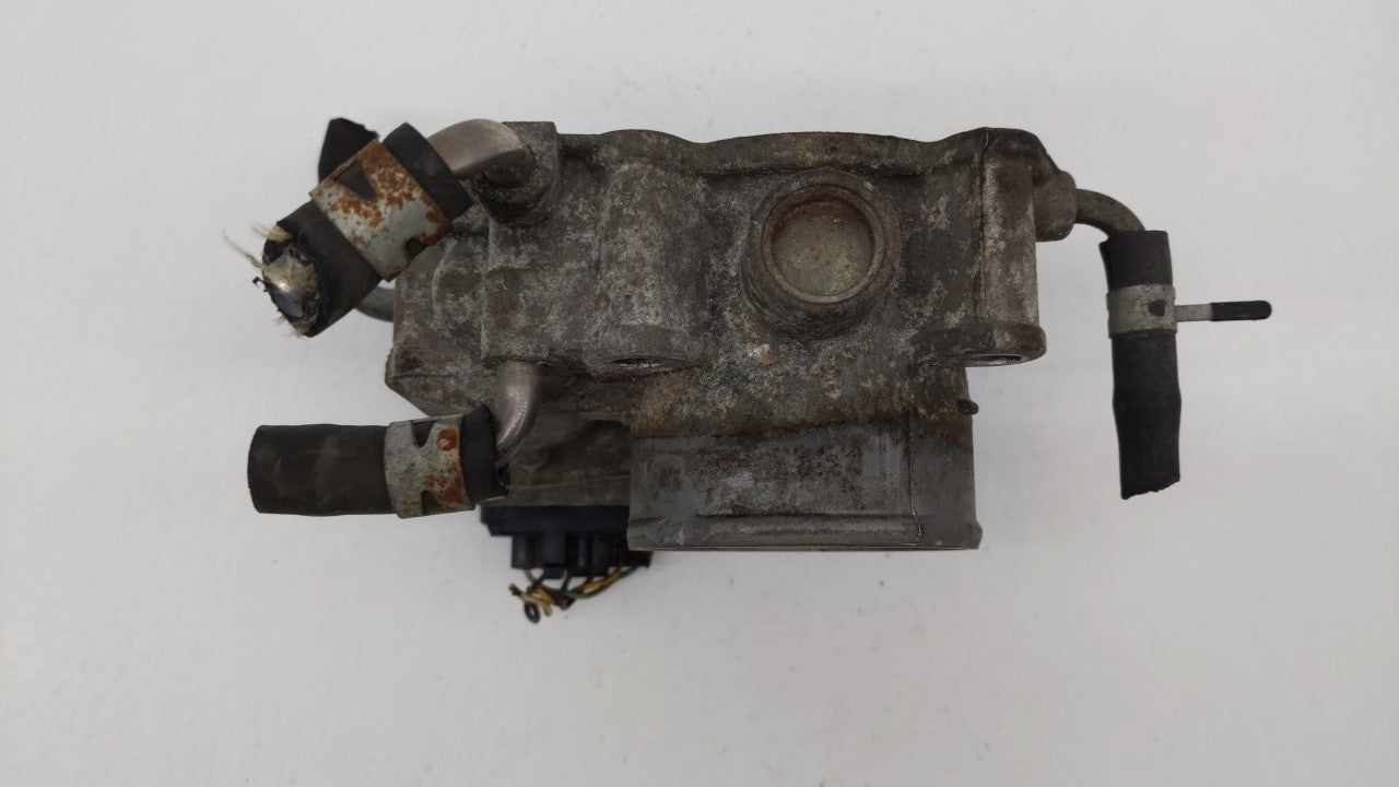 2004-2006 Toyota Camry Throttle Body P/N:22030-28060 22030-0H020 Fits Fits 2004 2005 2006 2007 OEM Used Auto Parts - Oemused