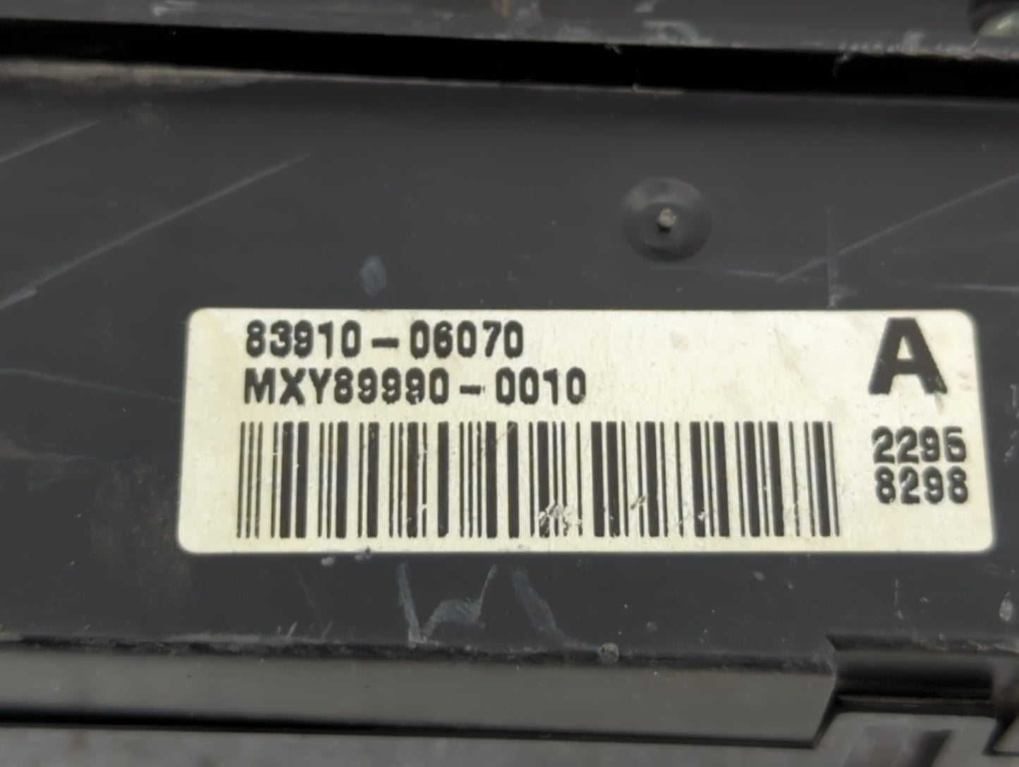2006 Toyota Camry Digitial Dash Clock P/N:83910-06070 83910-33060 Fits OEM Used Auto Parts - Oemusedautoparts1.com
