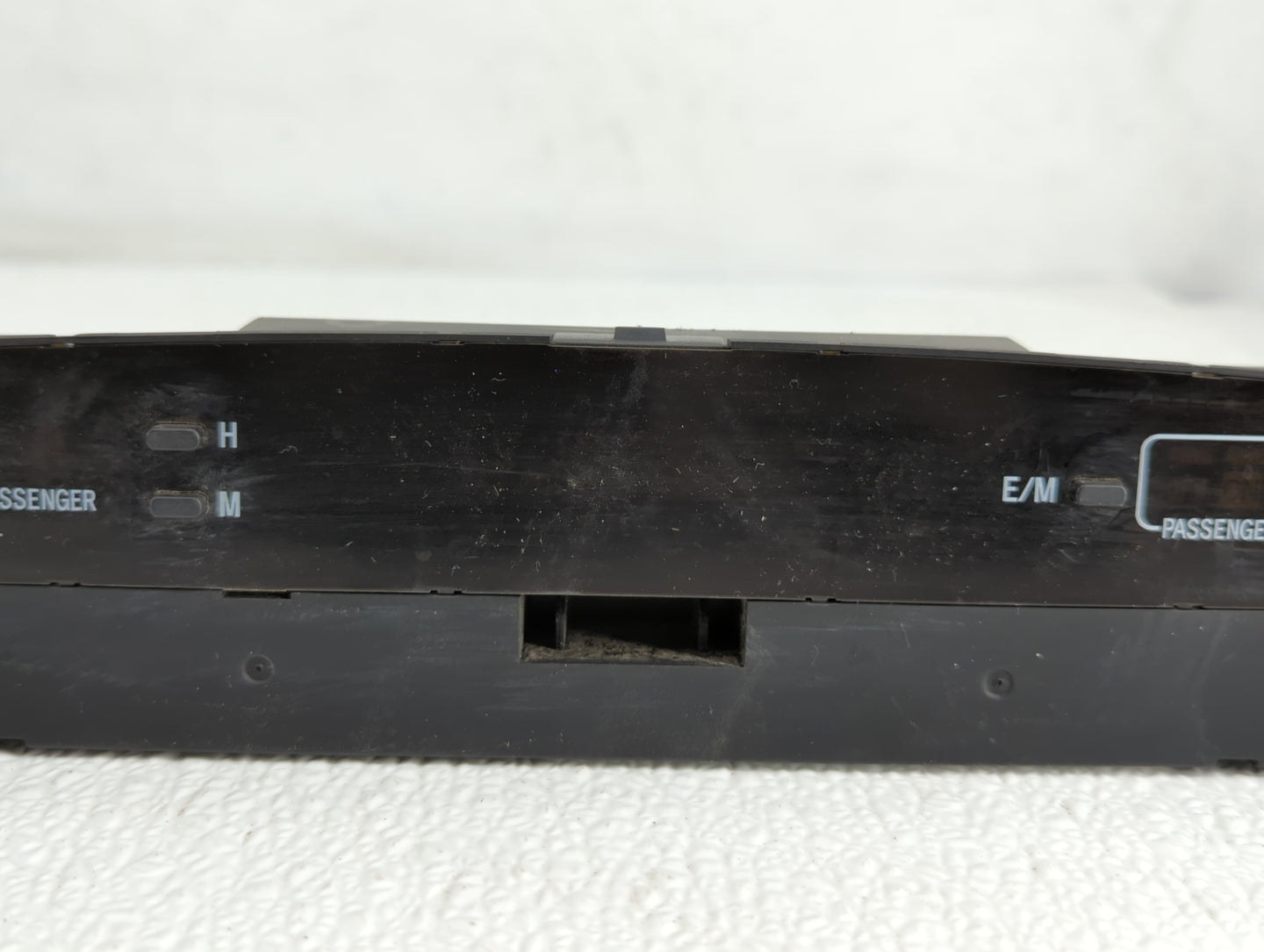 2004 TOYOTA CAMRY OEM DASH DIGITAL CLOCK DISPLAY SCREEN408932 - Oemusedautoparts1.com