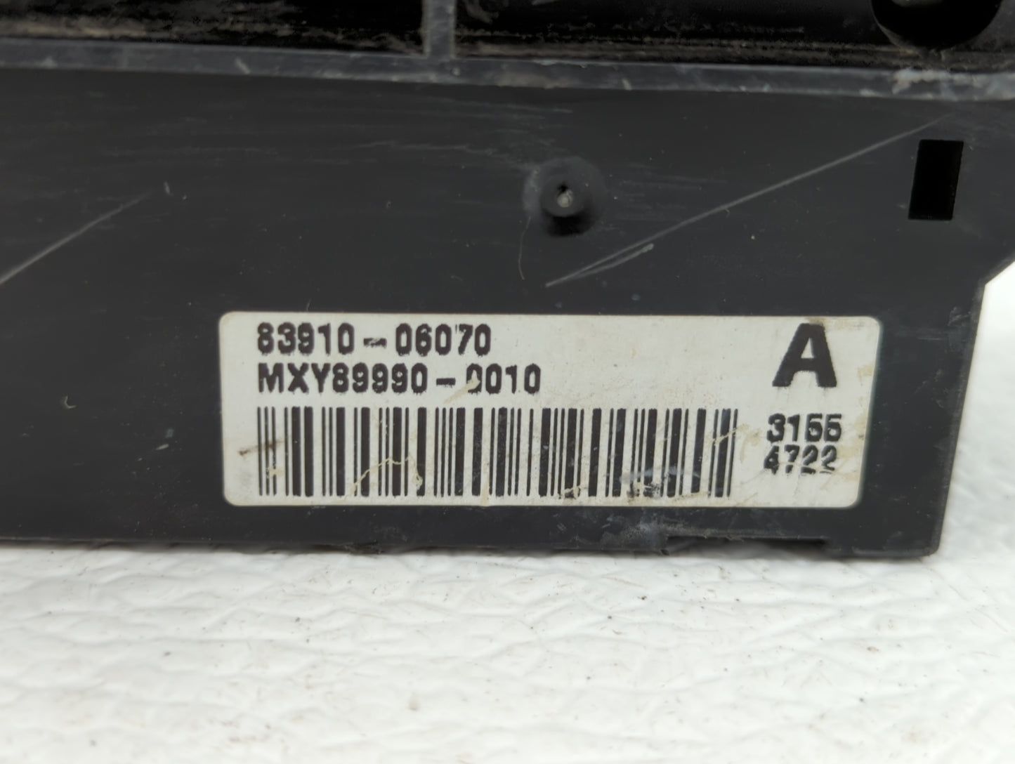 2004-2006 Toyota Camry Information Display Screen - Oemusedautoparts1.com