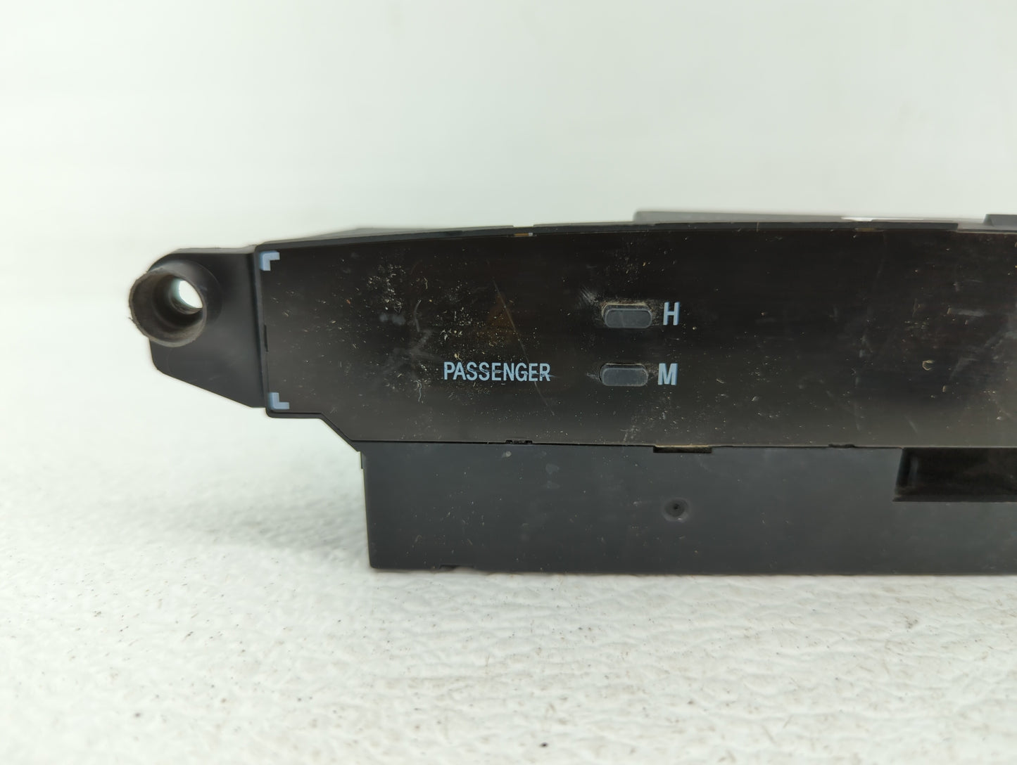 2006 Toyota Camry Digitial Dash Clock P/N:83910-33120 Fits OEM Used Auto Parts - Oemusedautoparts1.com