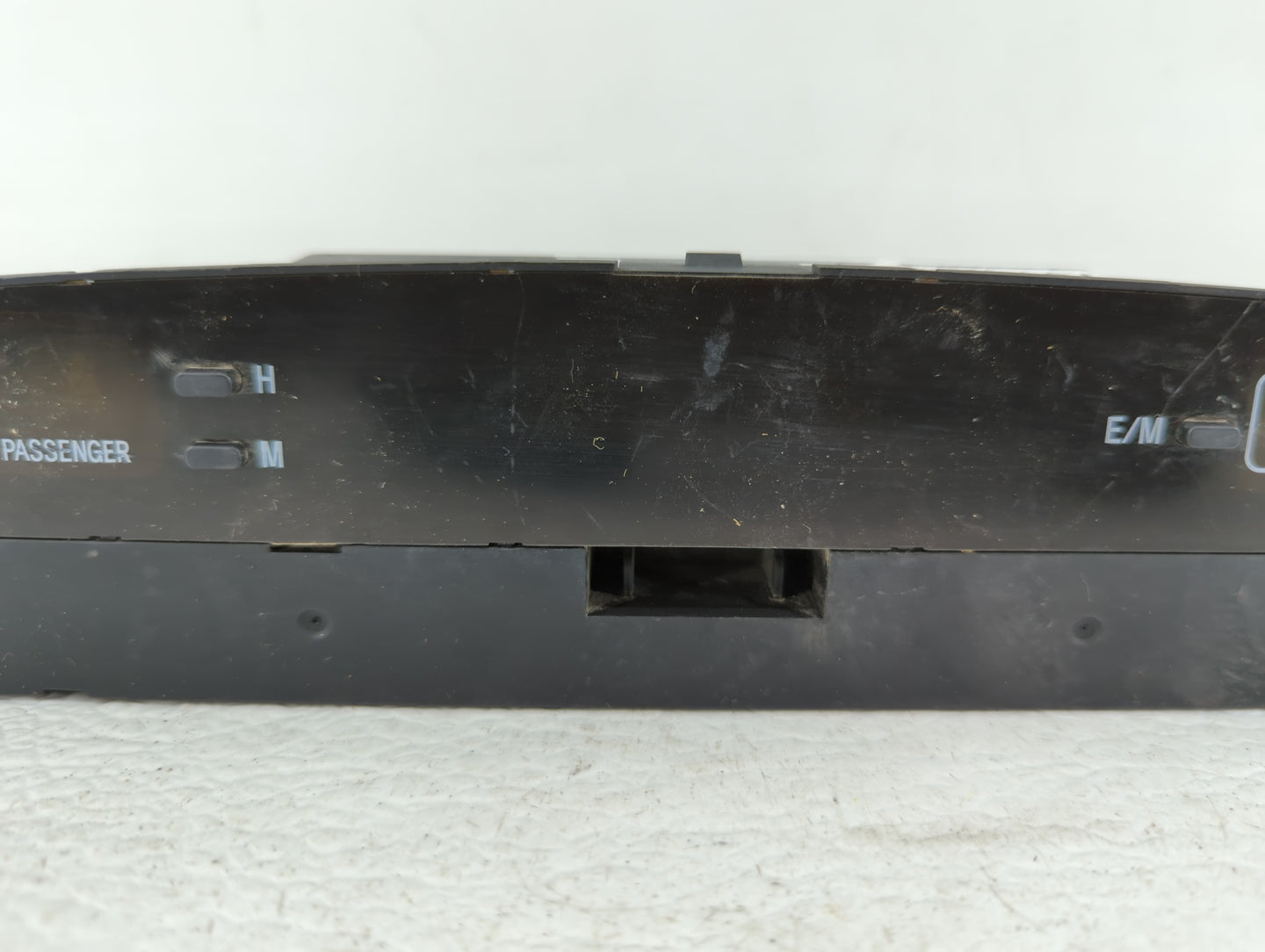 2006 Toyota Camry Digitial Dash Clock P/N:83910-33120 Fits OEM Used Auto Parts - Oemusedautoparts1.com
