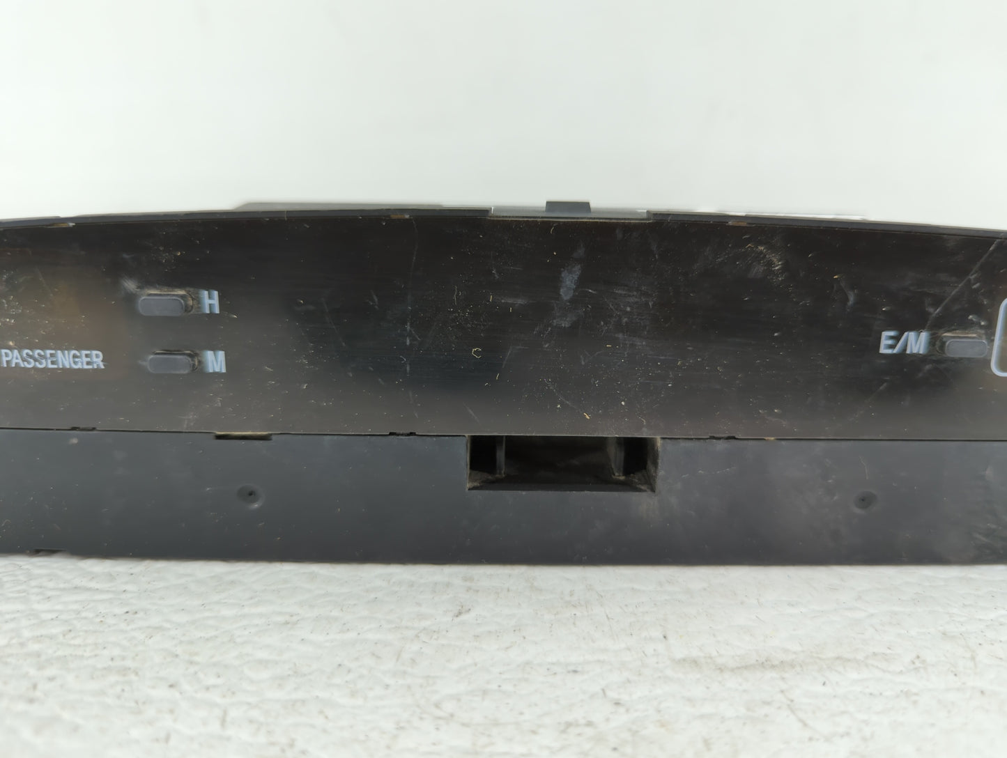 2006 Toyota Camry Digitial Dash Clock P/N:83910-33120 Fits OEM Used Auto Parts - Oemusedautoparts1.com