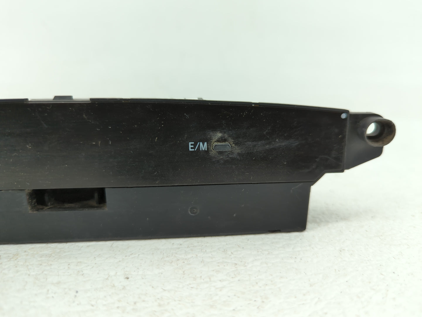 2006 Toyota Camry Digitial Dash Clock P/N:83910-33120 83910-06070, 83910-33060 Fits OEM Used Auto Parts - Oemusedautoparts1.