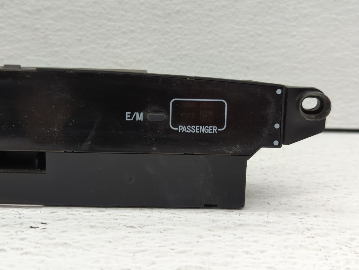 2004-2006 Toyota Camry Information Radio Display Screen 513611 - Oemusedautoparts1.com