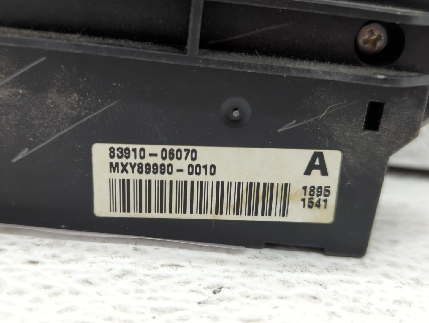 2004-2006 Toyota Camry Information Display Screen - Oemusedautoparts1.com