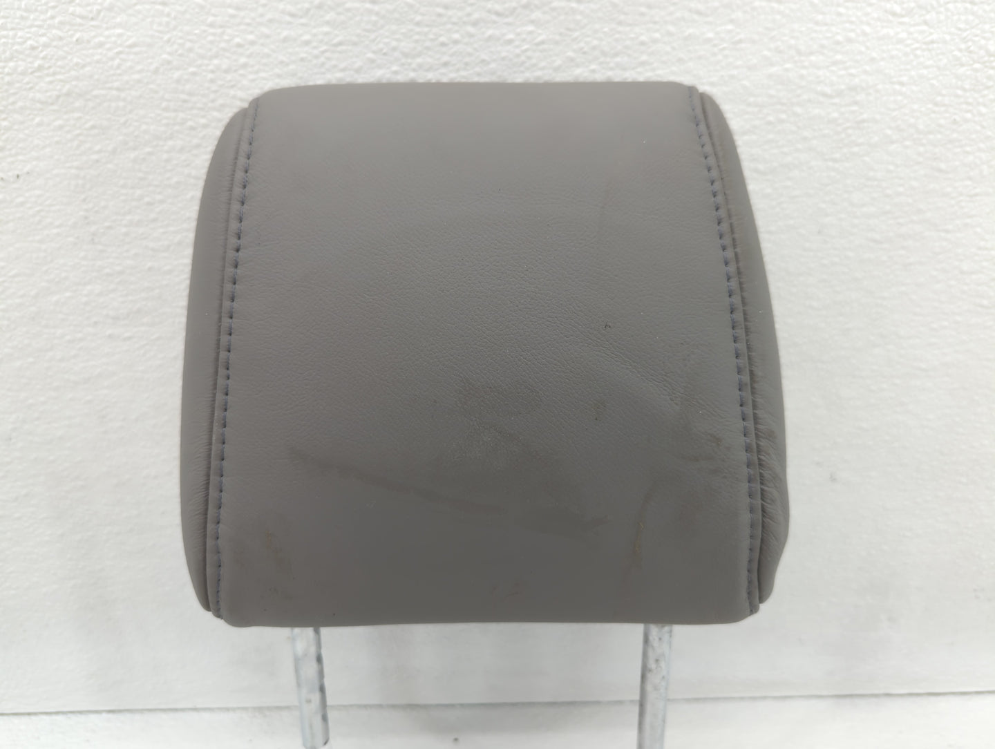 2004-2006 Toyota Camry Headrest Head Rest Front Driver Passenger Seat - Oemusedautoparts1.com