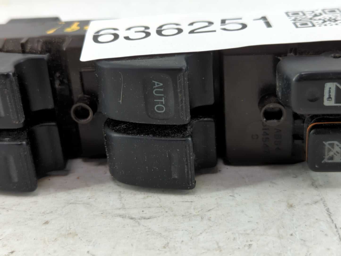 2005-2006 Toyota Camry Master Power Window Switch Replacement Driver Side Left Fits Fits 2005 2006 OEM Used Auto Parts - Oem